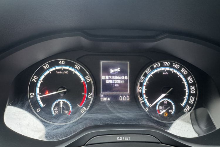 Used Skoda Karoq 2020 TSI280 Luxury Smart Edition China VI Standard Odometer Close Up