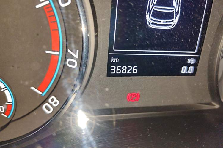 Used Skoda Karoq 2020 TSI280 Smart Drive Technology Edition China VI Odometer Close Up