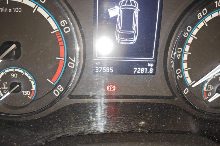 Used Skoda Karoq 2020 TSI280 Luxury Smart Edition China VI Standard Odometer Close Up
