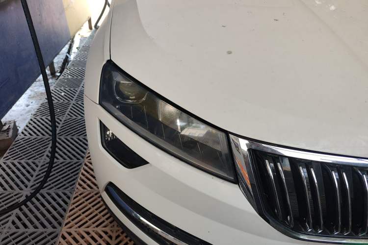 Used Skoda Karoq 2020 TSI280 Luxury Smart Edition China VI Standard Right Front Headlight