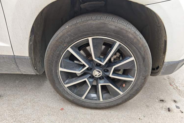 Used Skoda Karoq 2020 TSI280 Smart Drive Technology Edition China VI Right Front Wheel Hub