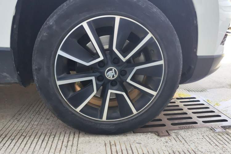 Used Skoda Karoq 2020 TSI280 Smart Drive Technology Edition China VI Right Front Wheel Hub