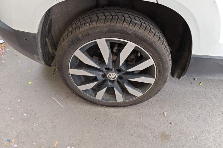 Used Skoda Karoq 2020 TSI280 Luxury Smart Edition China VI Standard Right Rear Wheel Hub