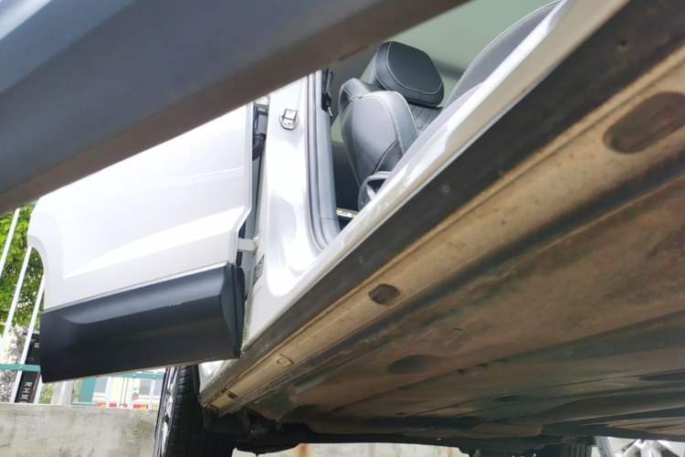 Used Skoda Karoq 2020 TSI280 Luxury Smart Edition China VI Standard Right Side Sill