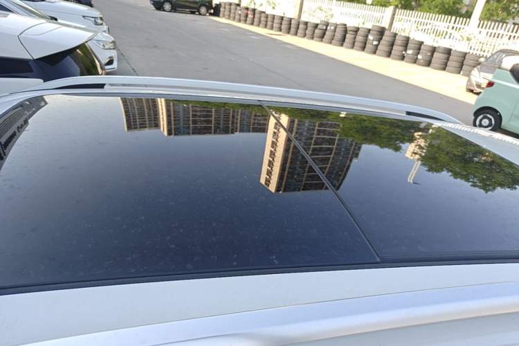 Used Skoda Karoq 2020 TSI280 Luxury Smart Edition China VI Standard Roof