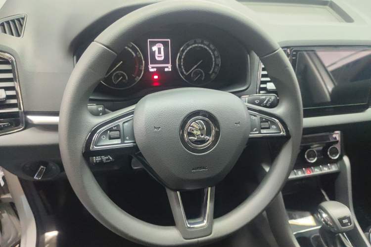 Used Skoda Karoq 2020 TSI280 Luxury Smart Edition China VI Standard Steering Wheel