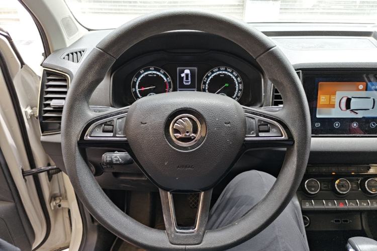 Used Skoda Karoq 2020 TSI280 Luxury Smart Edition China VI Standard Steering Wheel