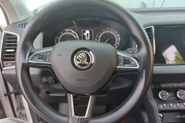 Used Skoda Karoq 2020 TSI280 Luxury Smart Edition China VI Standard Steering Wheel