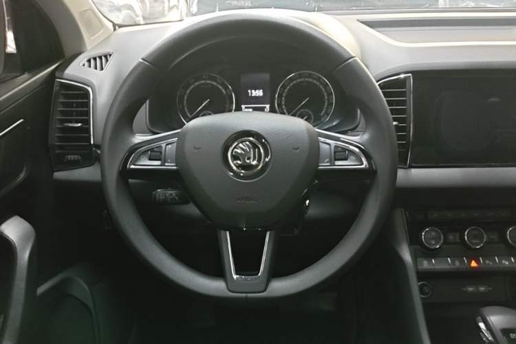 Used Skoda Karoq 2020 TSI280 Luxury Smart Edition China VI Standard Steering Wheel