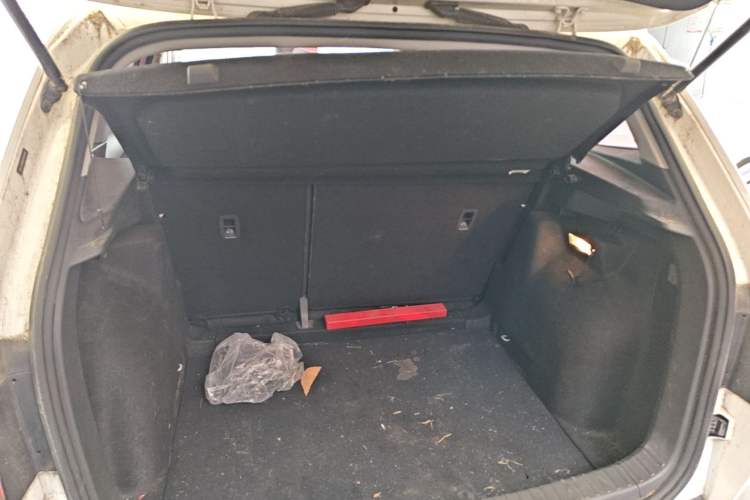 Used Skoda Karoq 2020 TSI280 Luxury Smart Edition China VI Standard Trunk