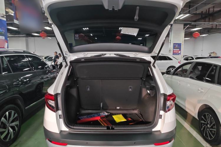 Used Skoda Karoq 2020 TSI280 Luxury Smart Edition China VI Standard Trunk