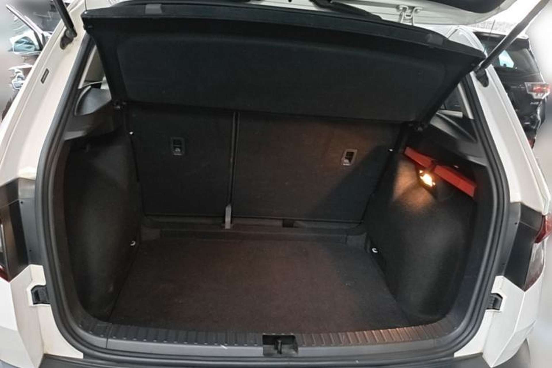 Used Skoda Karoq 2020 TSI280 Luxury Smart Edition China VI Standard Trunk
