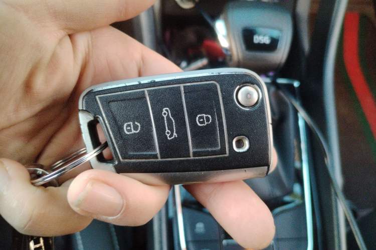 Used Skoda Karoq 2020 TSI280 Luxury Smart Edition China VI Standard Vehicle Key