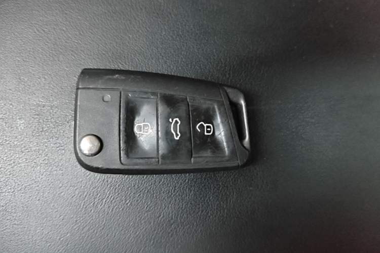 Used Skoda Karoq 2020 TSI280 Luxury Smart Edition China VI Standard Vehicle Key