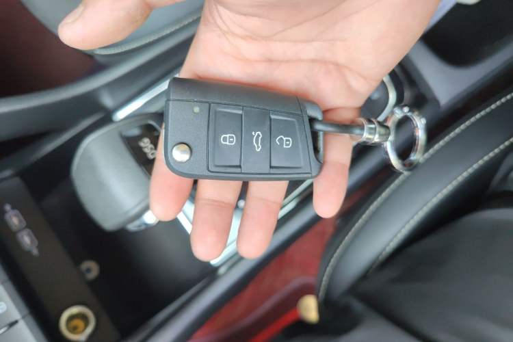 Used Skoda Karoq 2020 TSI280 Smart Drive Technology Edition China VI Vehicle Key