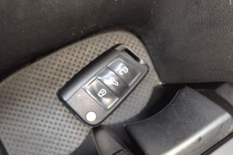 Used Skoda Karoq 2020 TSI280 Luxury Smart Edition China VI Standard Vehicle Key