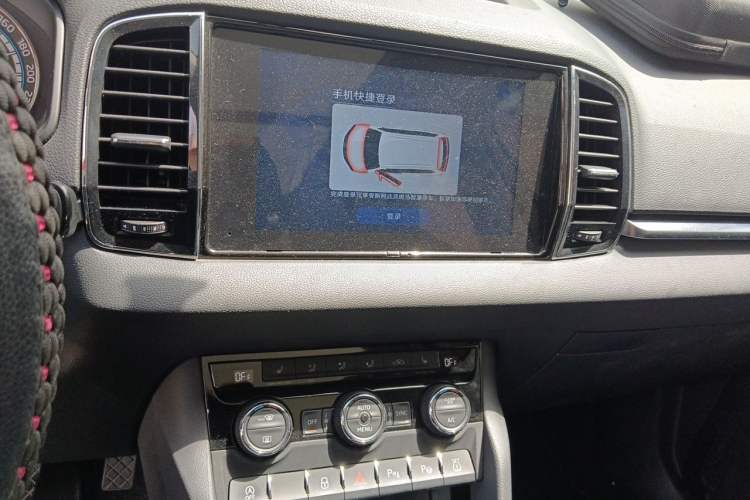 Used Skoda Karoq 2020 TSI280 Luxury Smart Edition China VI Standard Audio And AC Panel