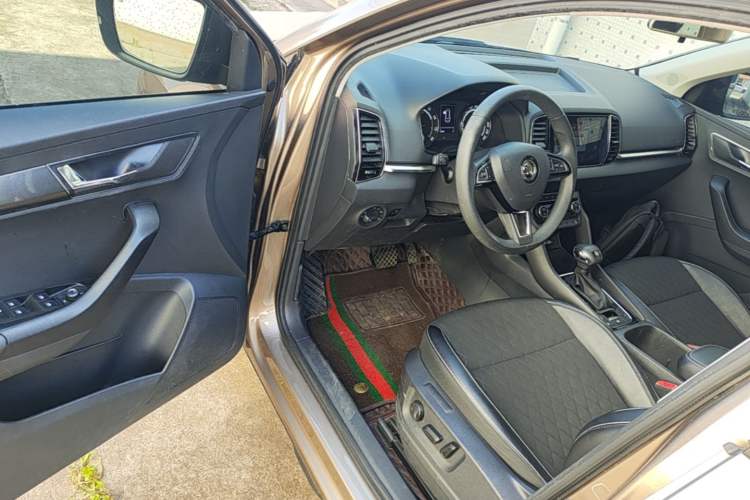 Used Skoda Karoq 2020 TSI280 Smart Drive Technology Edition China VI Driver Seat