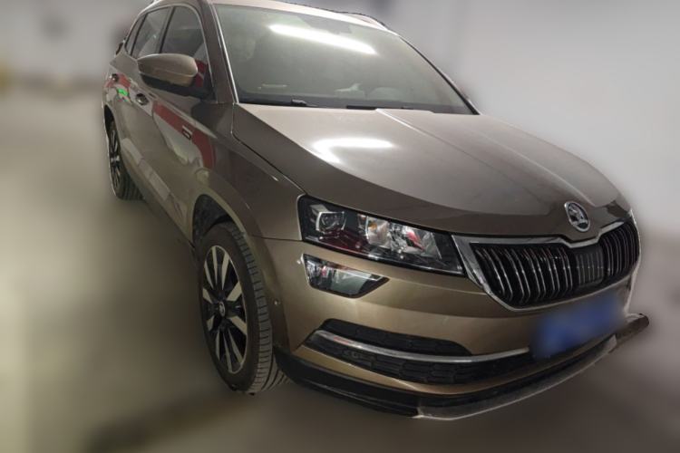 Used Skoda Karoq 2020 TSI280 Luxury Smart Edition China VI Standard Front Right 45 Deg