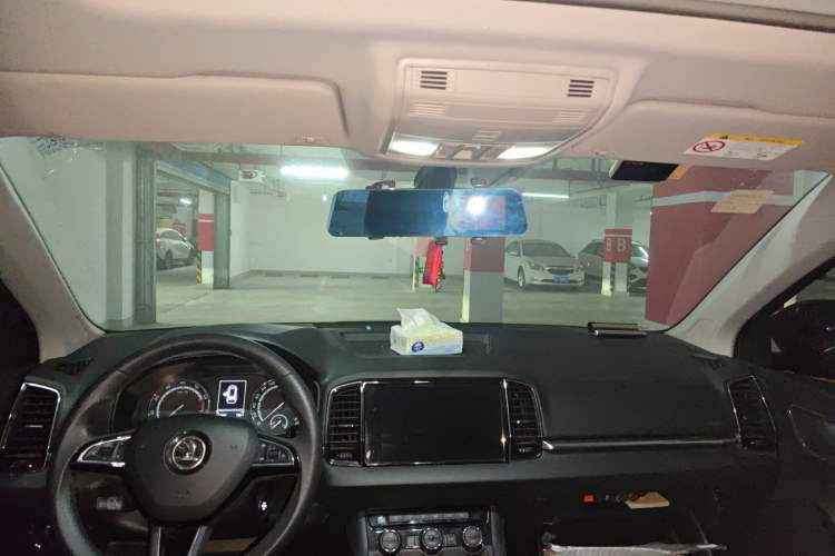 Used Skoda Karoq 2020 TSI280 Luxury Smart Edition China VI Standard Headliner
