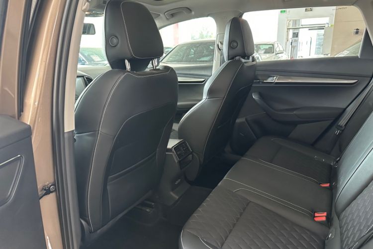 Used Skoda Karoq 2020 TSI280 Luxury Smart Edition China VI Standard Interior 3