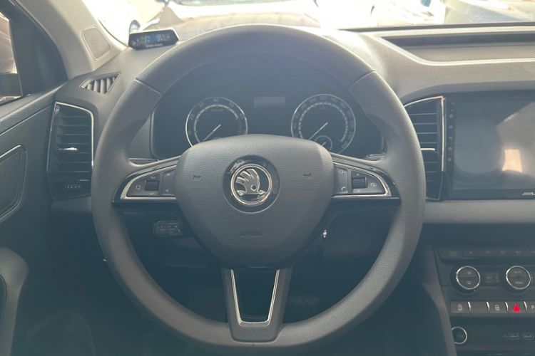 Used Skoda Karoq 2020 TSI280 Luxury Smart Edition China VI Standard Interior 5