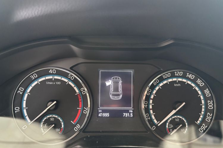 Used Skoda Karoq 2020 TSI280 Luxury Smart Edition China VI Standard Interior 7