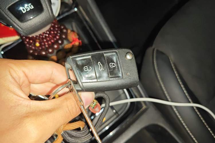 Used Skoda Karoq 2020 TSI280 Luxury Smart Edition China VI Standard Vehicle Key