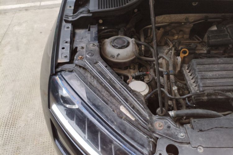 Used Skoda Karoq 2021 TSI280 Luxury Edition Engine Bay Right