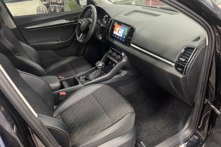 Used Skoda Karoq 2021 TSI280 Luxury Edition Interior 10