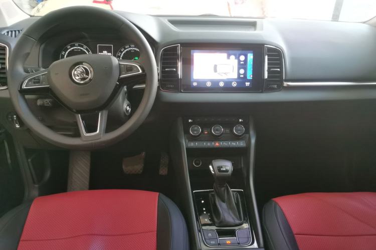 Used Skoda Karoq 2021 TSI280 Luxury Edition Interior 2
