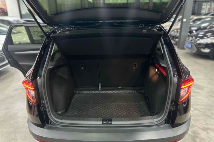 Used Skoda Karoq 2021 TSI280 Luxury Edition Interior 6