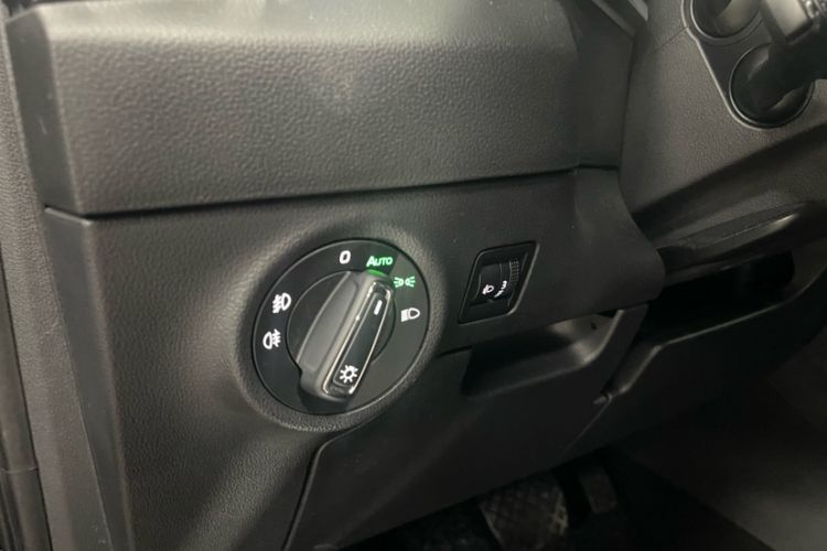 Used Skoda Karoq 2021 TSI280 Luxury Edition Interior 7