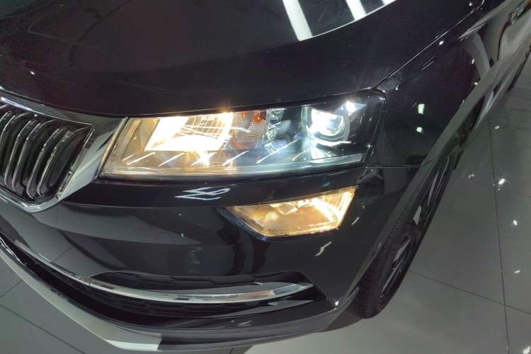 Used Skoda Karoq 2021 TSI280 Luxury Edition Left Front Headlight
