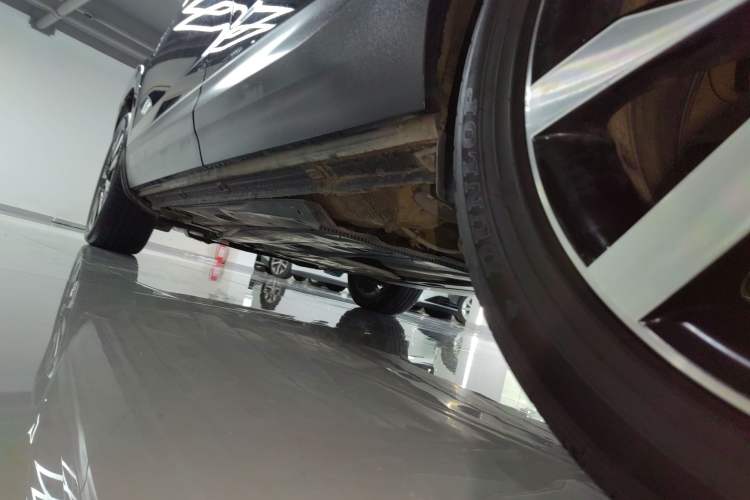 Used Skoda Karoq 2021 TSI280 Luxury Edition Left Side Sill