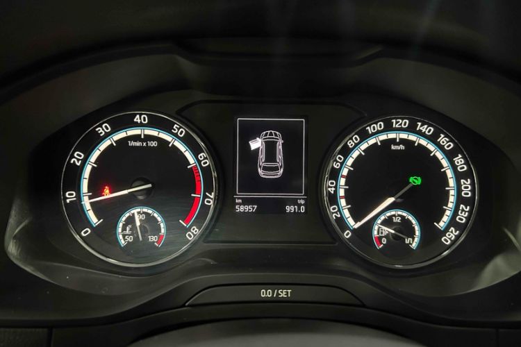 Used Skoda Karoq 2021 TSI280 Luxury Edition Odometer Close Up