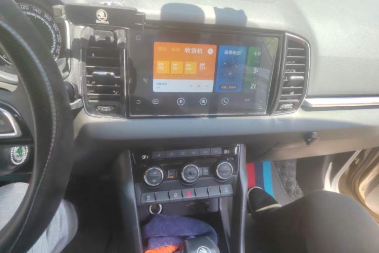 Used Skoda Karoq 2021 TSI280 Technology Edition Audio And AC Panel