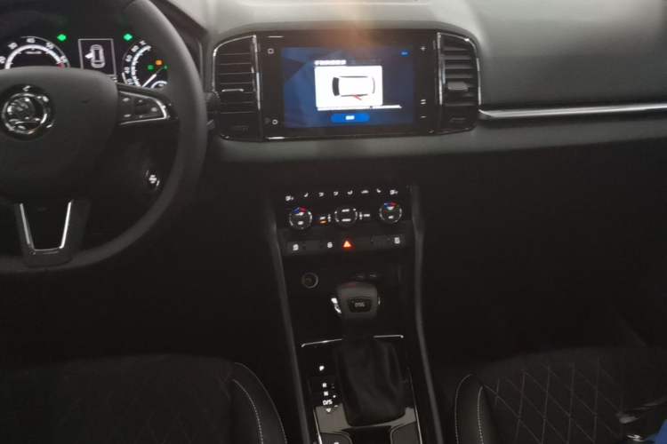 Used Skoda Karoq 2021 TSI280 Technology Edition Audio And AC Panel