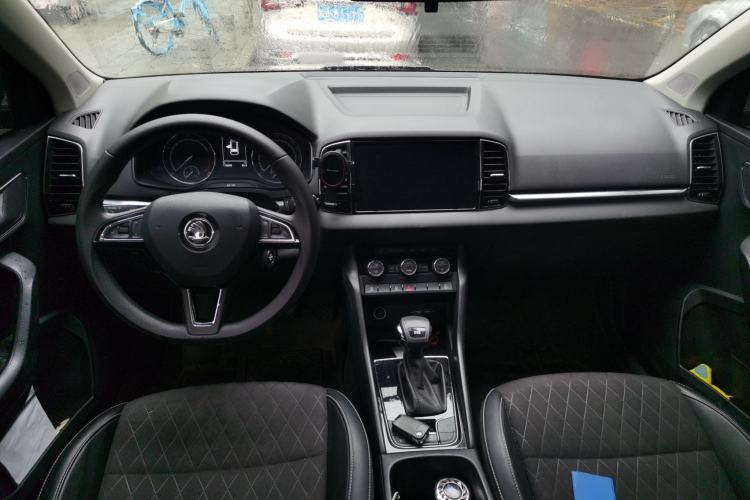 Used Skoda Karoq 2021 TSI280 Technology Edition Center Console
