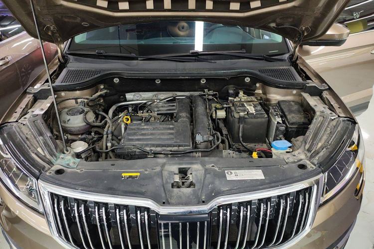 Used Skoda Karoq 2021 TSI280 Luxury Edition Engine Bay