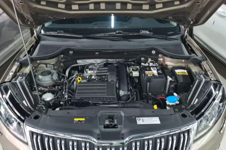 Used Skoda Karoq 2021 TSI280 Technology Edition Engine Bay