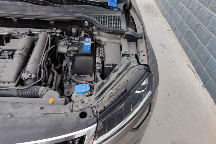 Used Skoda Karoq 2021 TSI280 Luxury Edition Engine Bay Left