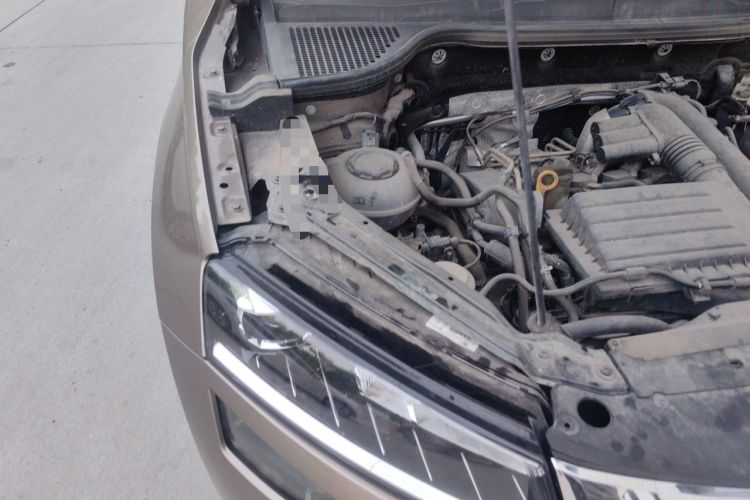 Used Skoda Karoq 2021 TSI280 Luxury Edition Engine Bay Right
