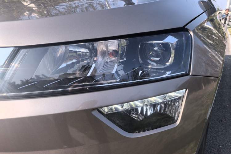 Used Skoda Karoq 2021 TSI280 Technology Edition Exterior 7