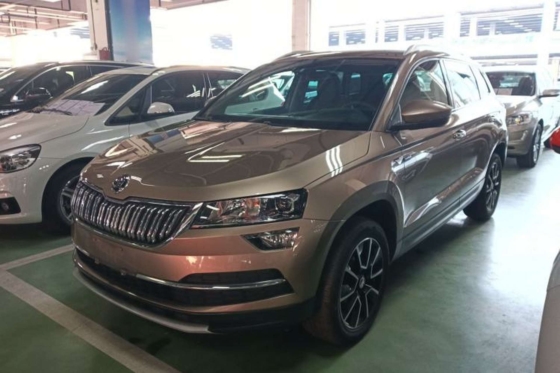 Used Skoda Karoq 2021 TSI280 Technology Edition Front Left 45 Deg
