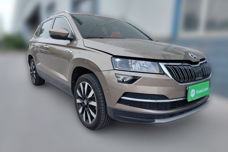 Used Skoda Karoq 2021 TSI280 Luxury Edition Front Right 45 Deg