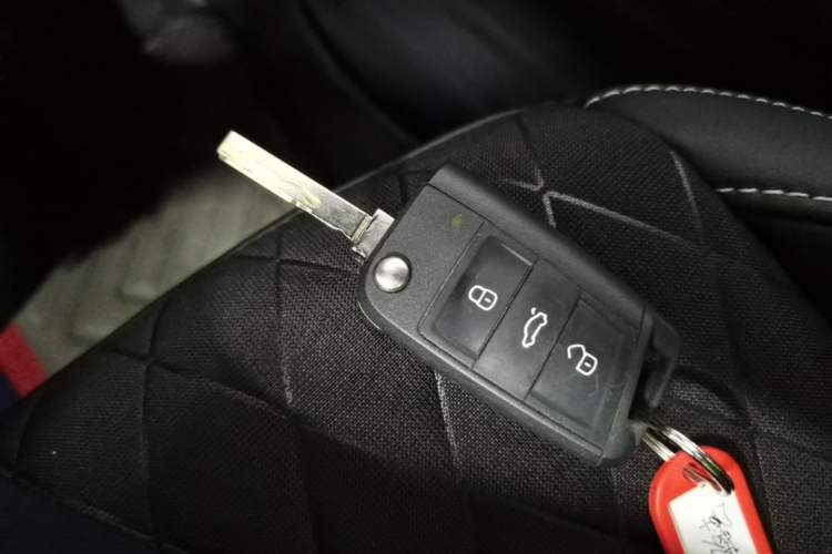 Used Skoda Karoq 2021 TSI280 Technology Edition Interior 1