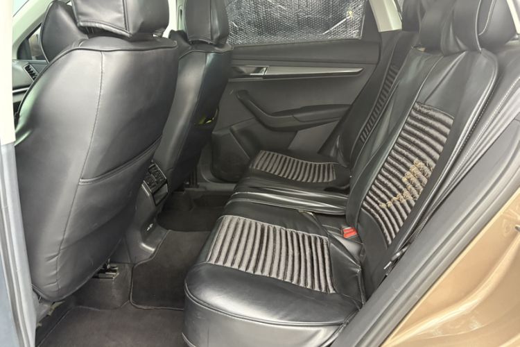 Used Skoda Karoq 2021 TSI280 Luxury Edition Interior 4