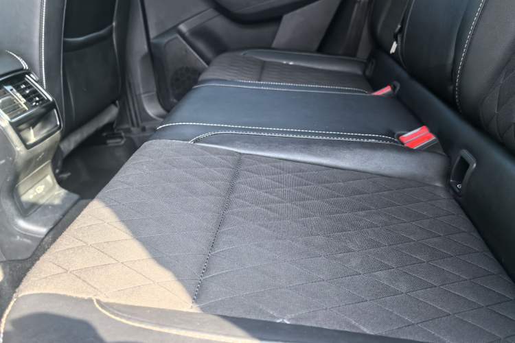Used Skoda Karoq 2021 TSI280 Technology Edition Interior 4