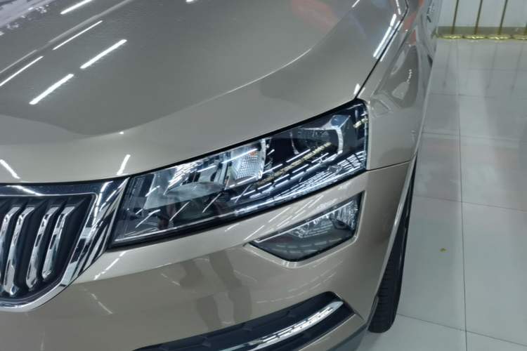 Used Skoda Karoq 2021 TSI280 Technology Edition Left Front Headlight